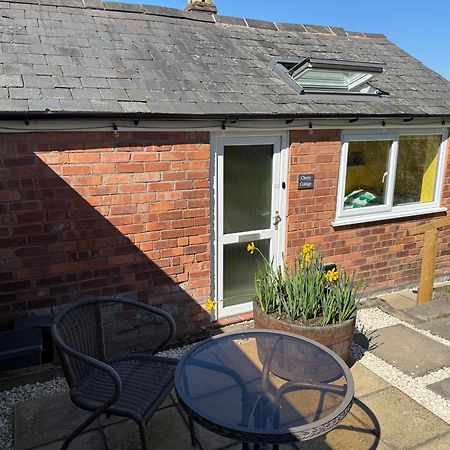 Cherry Cottage Retro Stay, Stourport Buitenkant foto